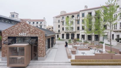1402 was designed in colours similar to the existing red brick