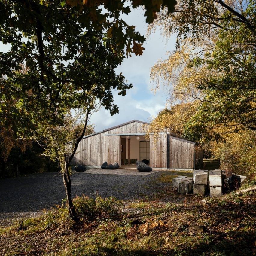 dezeen-awards-2021-shortlisted-art-barn