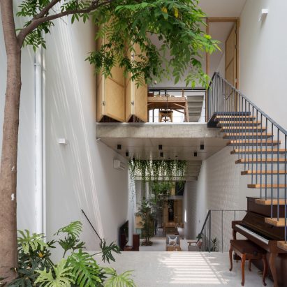 dezeen-awards-2021-shortlisted-ch-house