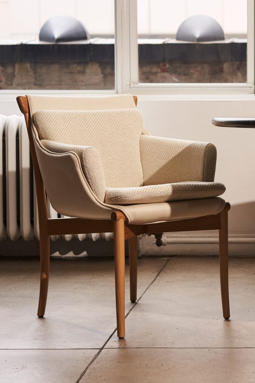 Viva chair in beige