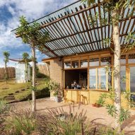 Casa Jardin by Al Borde