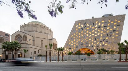 Audrey Irmas Pavilion by OMA