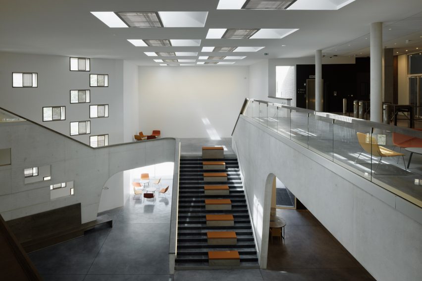 Contemporary International Resource Library by Bruno Gaudin Architectes