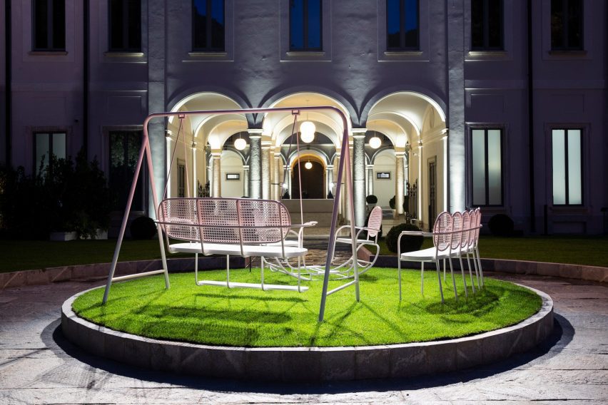 Dior Medallion chair exhibition