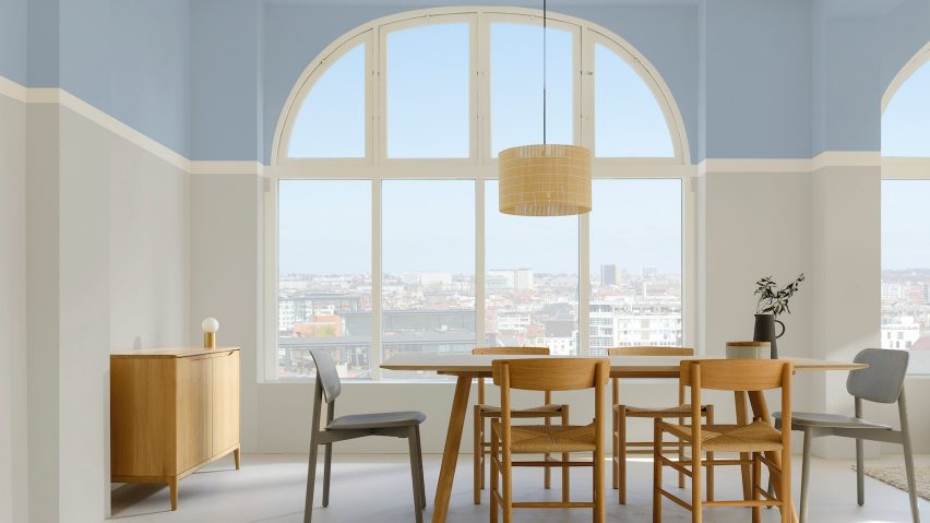 A dining room painted in Dulux blue skies colour