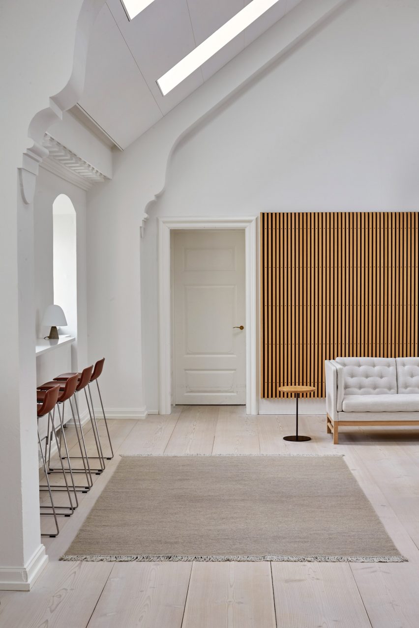 A photograph of Escape Kelim rug by Space Copenhagen for Massimo Copenhagen