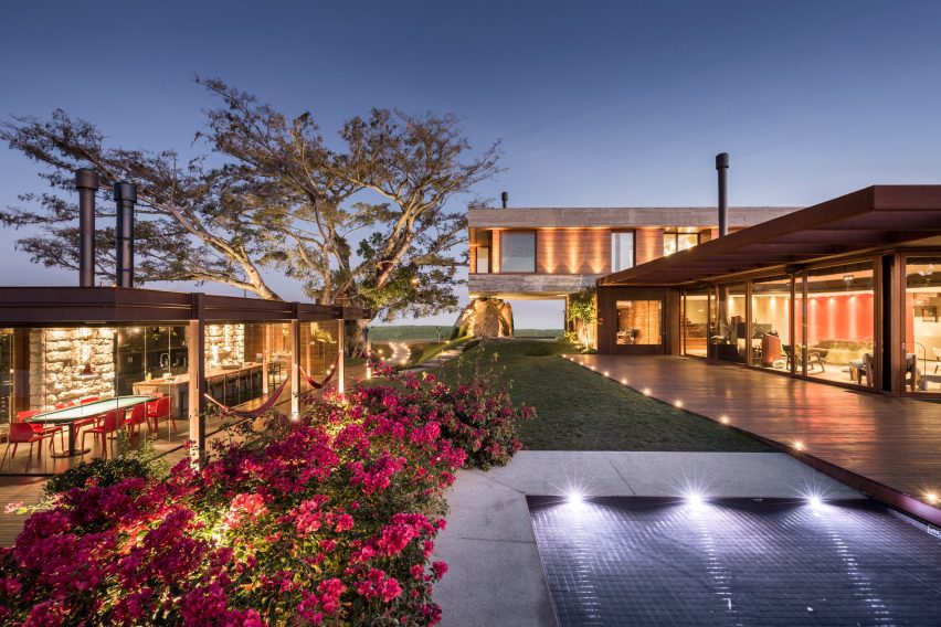 Fig House by Stemmer Rodrigues