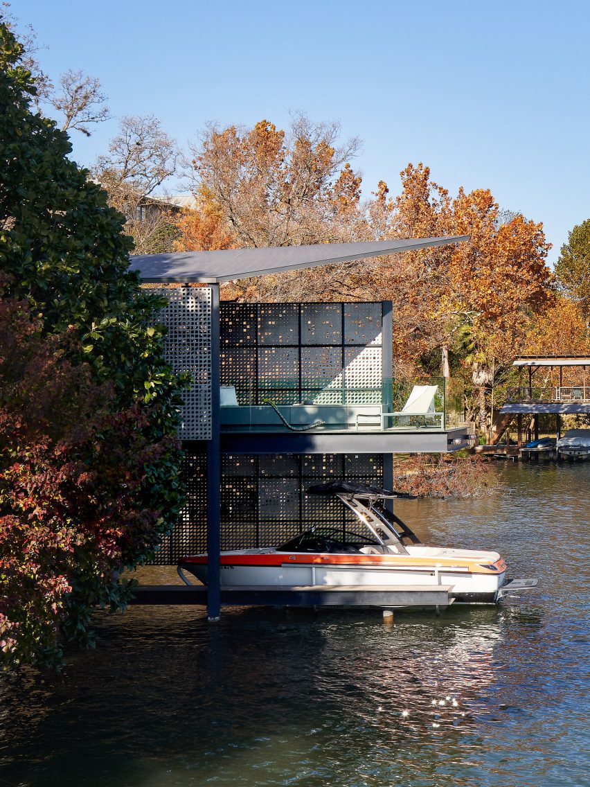 Filtered Frame Dock by Matt Fajkus Architecture