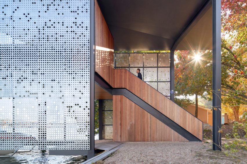 Filtered Frame Dock by Matt Fajkus Architecture