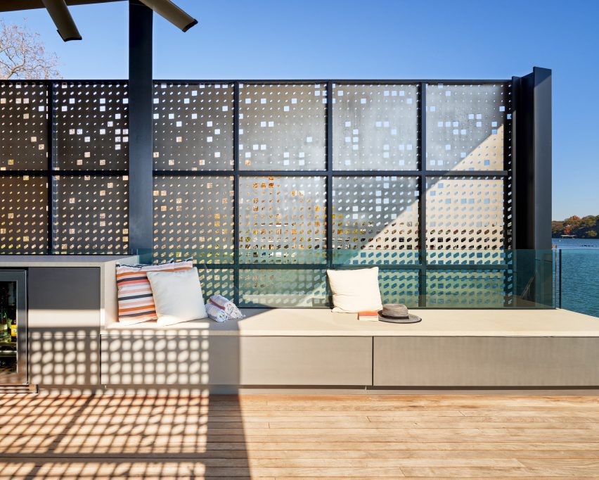 Filtered Frame Dock by Matt Fajkus Architecture