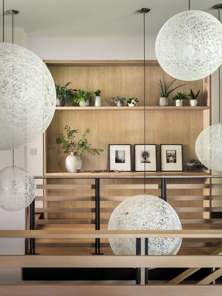 Stairwell in Living room in Flatirons Residence by Tumu Studio