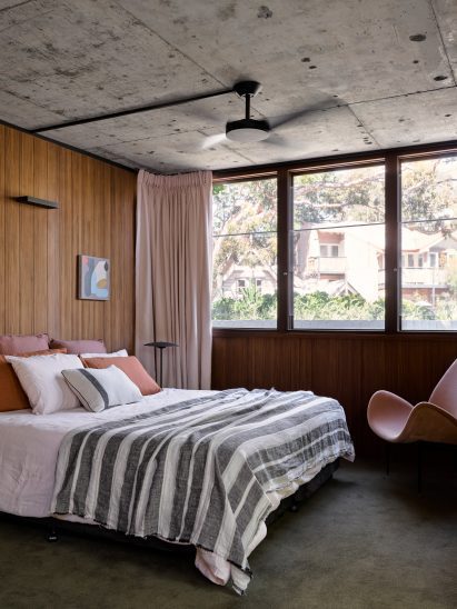 SRG House by Fox Johnston
