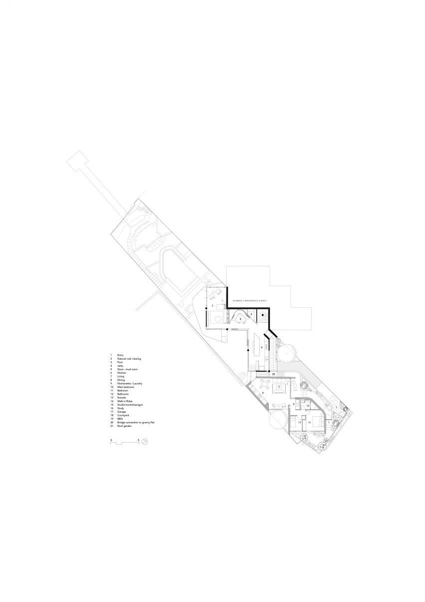SRG House by Fox Johnston