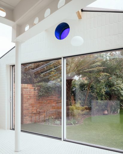 A house extension with exposed steel beams