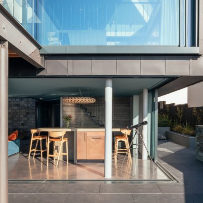 House with Courtyards