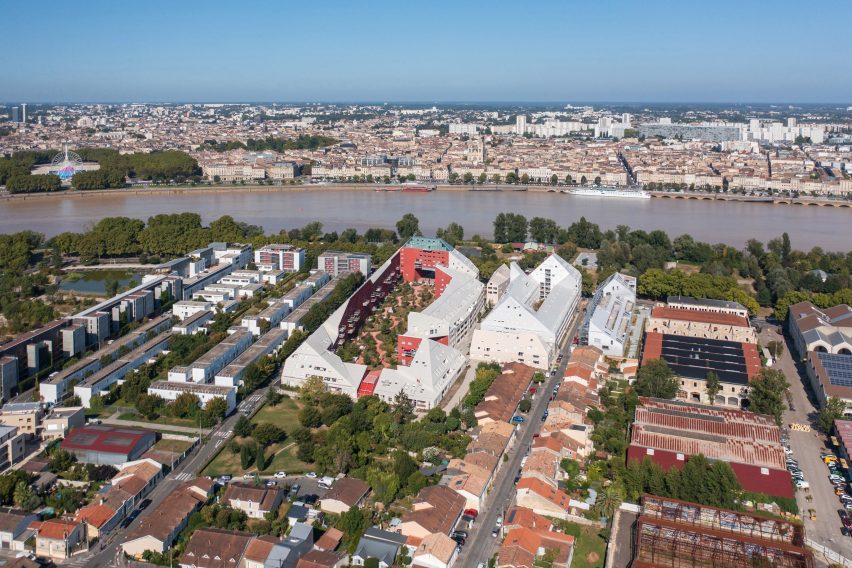 Aerial view of Ilot Queyries housing by MVRDV