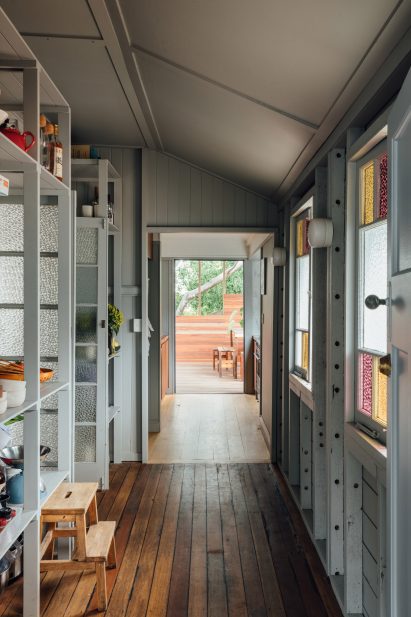 Renovated kitchen by Nielsen Jenkins