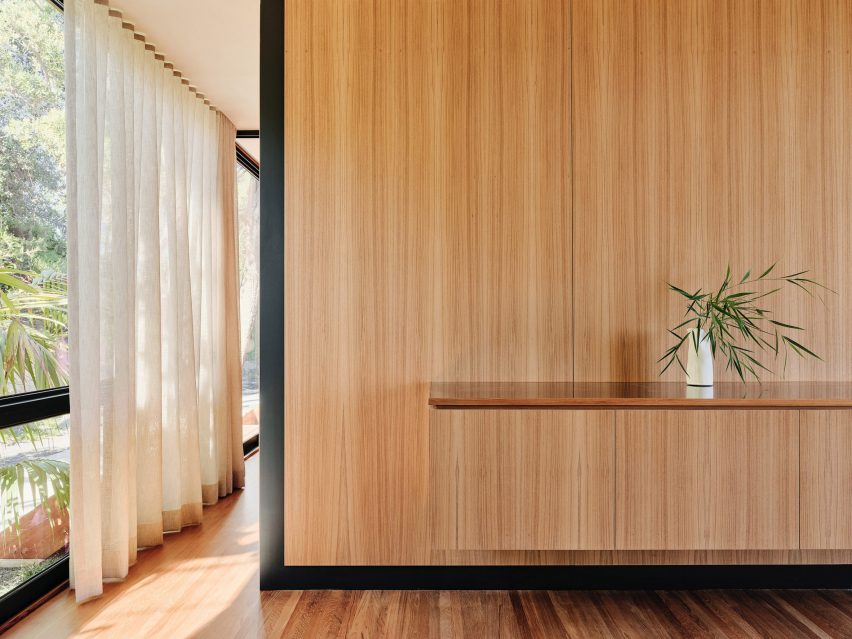 Moore House by Woods + Dangaran