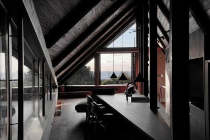A triangular bar in the kitchen opens out to the living space