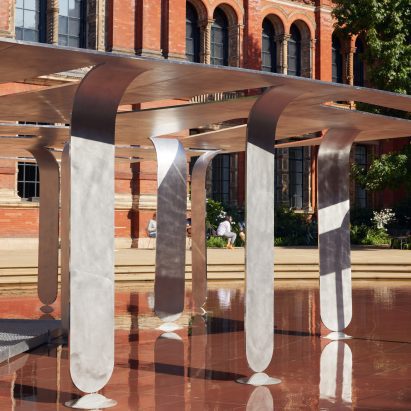 Between Forests and Skies pavilion by Nebbia Works at V&A for LDF