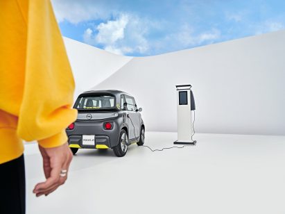 Charging station for electric car