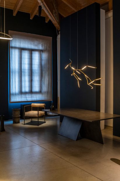 Dafne chandelier by Morghen and Rick Owens Square Alchemy chair at Galerie Philia exhibition