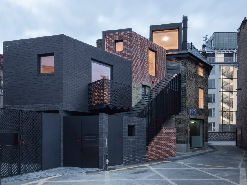 The Queen of Catford by Tsuruta Architects