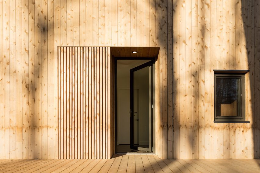 Chalet Pic Bois by Ravi Handa Architect