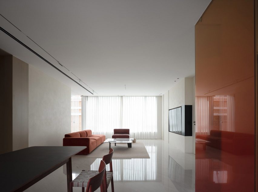 Minimalist living room in Chinese apartment