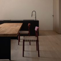 Minimalist dining room by AD Architecture