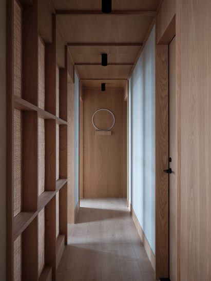 Hallway with rattan screens by FWS_work