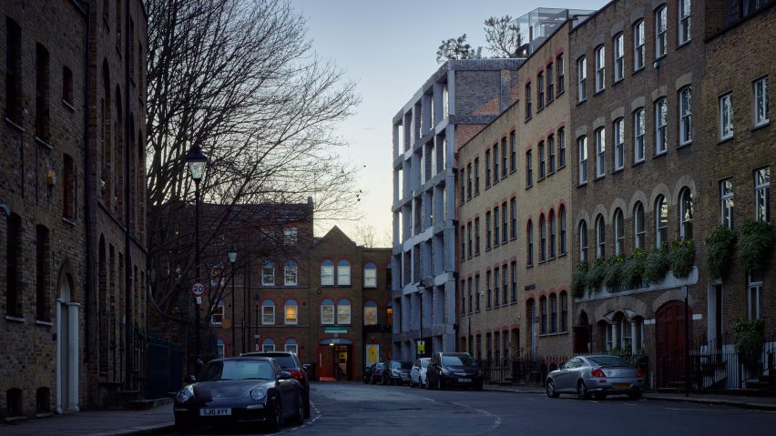 15 Clerkenwell Close