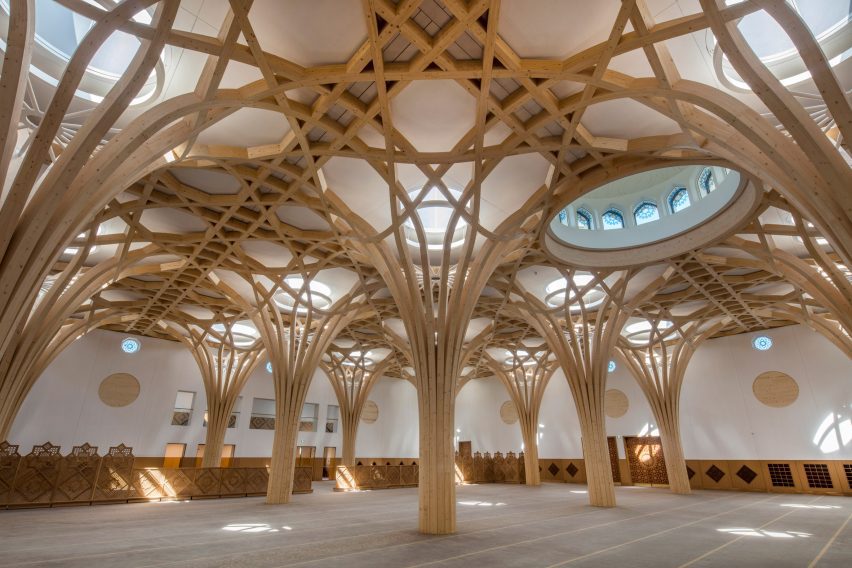 Cambridge Central Mosque by Marks Barfield Architects
