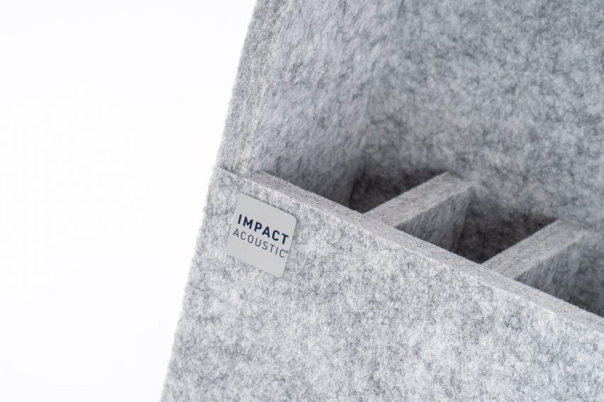 TwoWay acoustical desk organiser by Impact Acoustic in grey felt