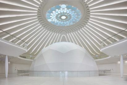 Roof light that looks like Dubai Expo logo