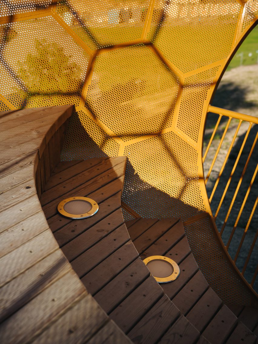 Vårbergstoppen Playground Spheres by AndrénFogelström