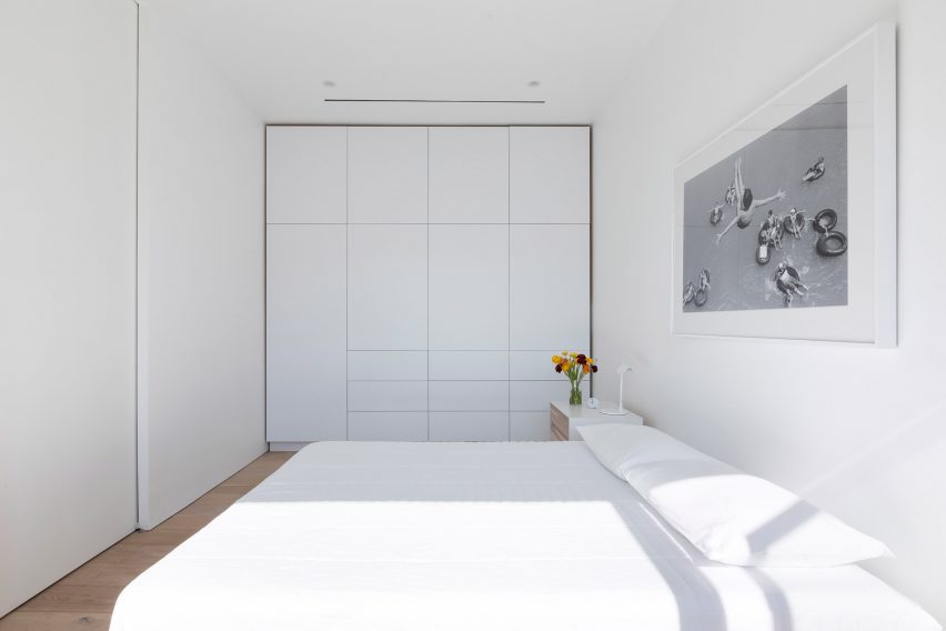 Ventana House by HK Associates