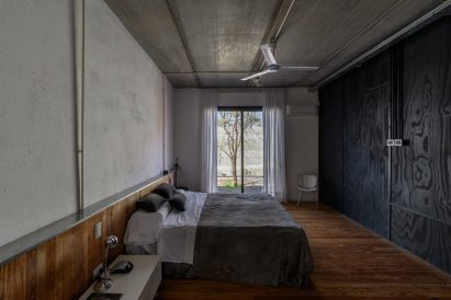 Dark interiors in one of the bedrooms