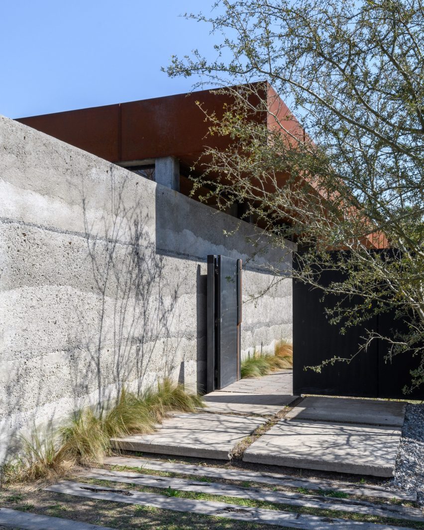 Vivenda Texturas by Roberto Benito Arquitecto