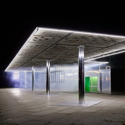 The structure was wrapped in mirrors
