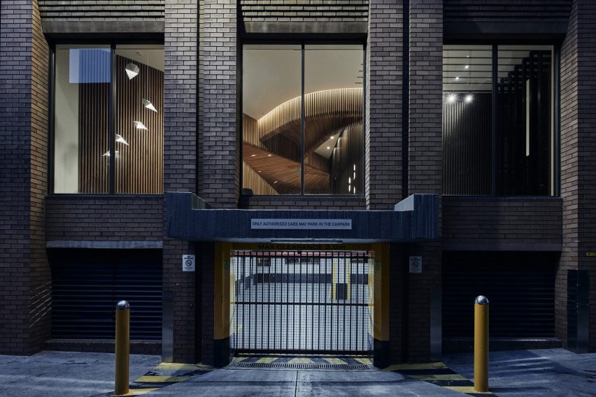 Sculptform Showroom by Woods Bagot