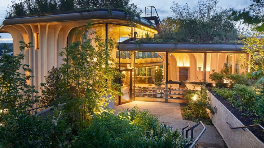 Maggie’s Leeds by Light Bureau