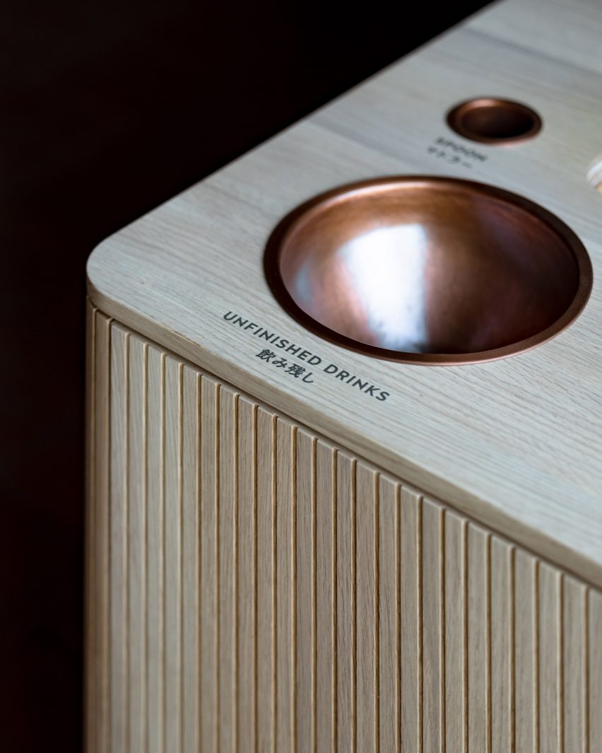 Copper drinks dispenser