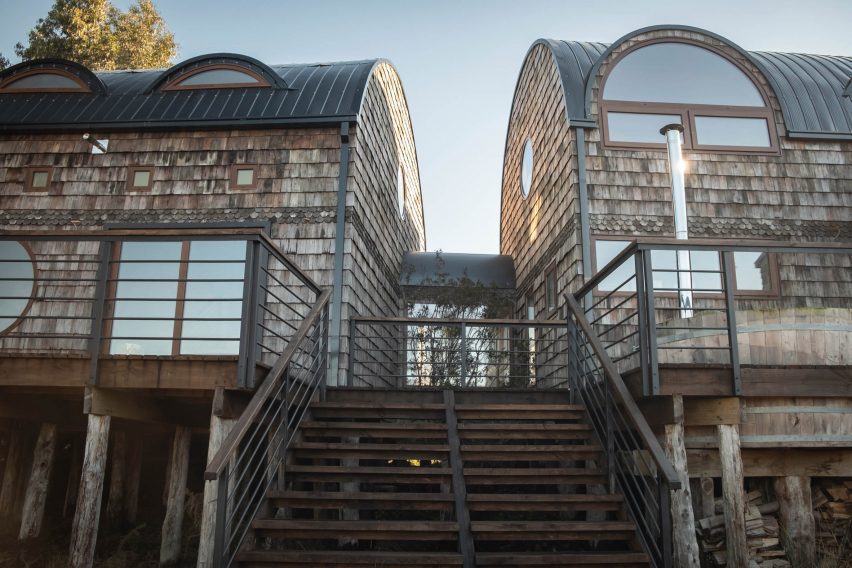 Abovedada House by Edward Roja Arquitectos