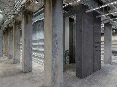 columns line the inteiror of the Balenciaga flagship 