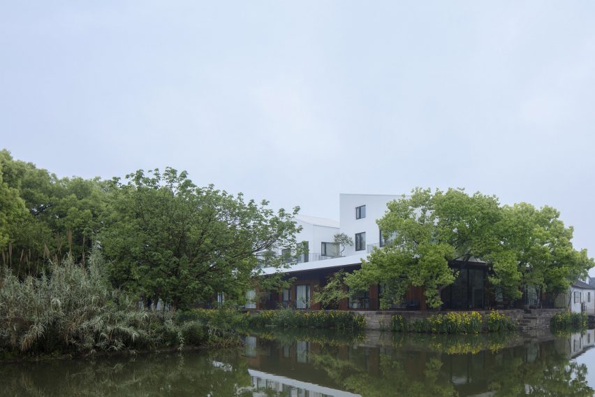 BAN Villa by BLUE Architecture Studio