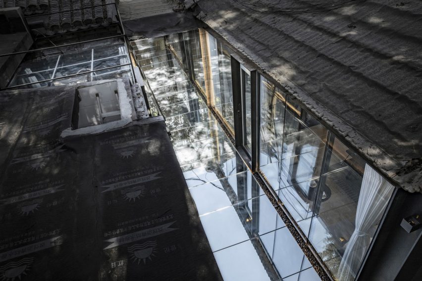 Mirror Yard by DAGA Architects