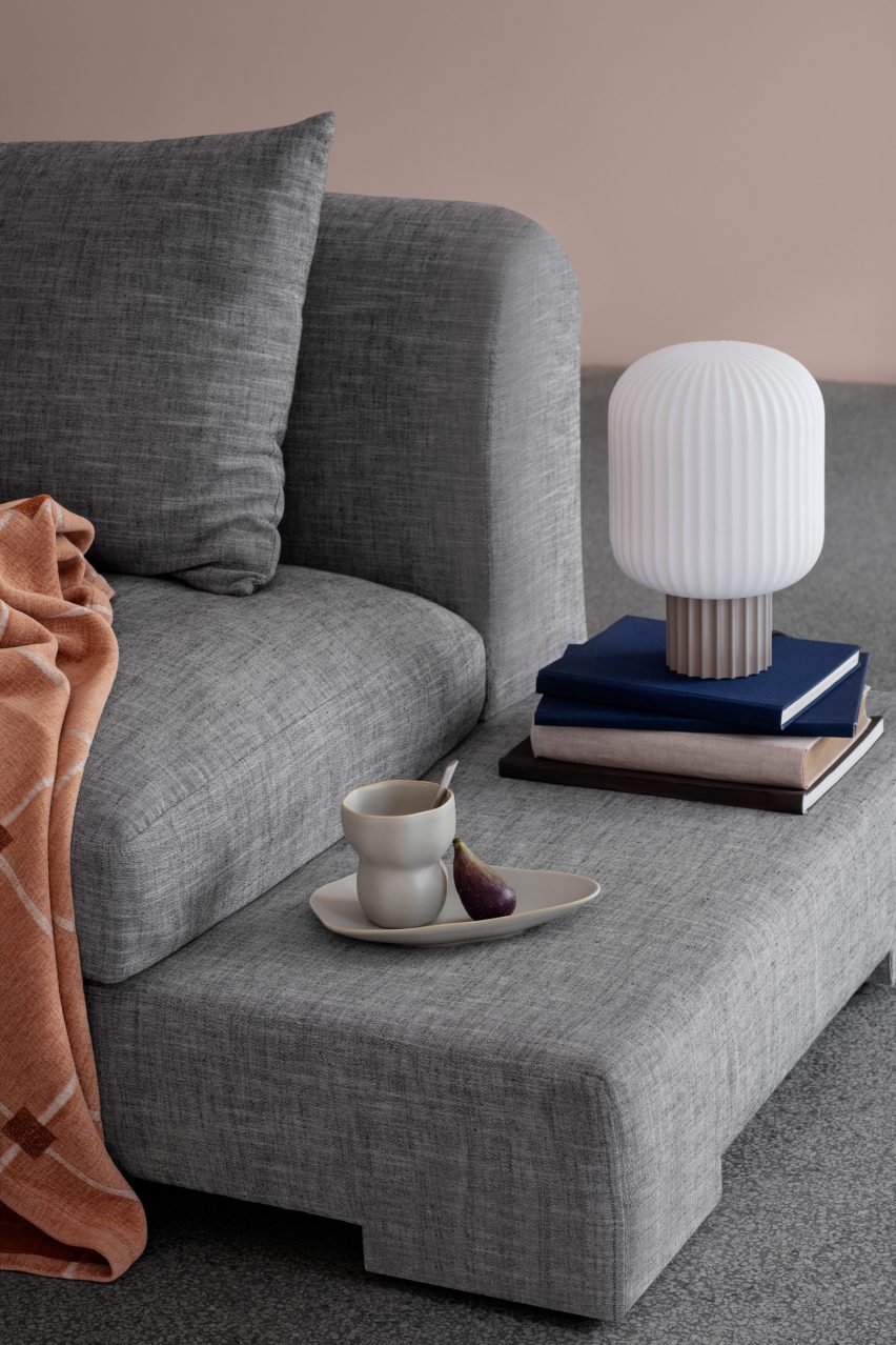 Built-in shelf on Bay Sofa