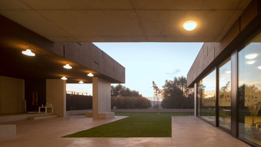 Casa da Arvore by Contaminar Arquitetos