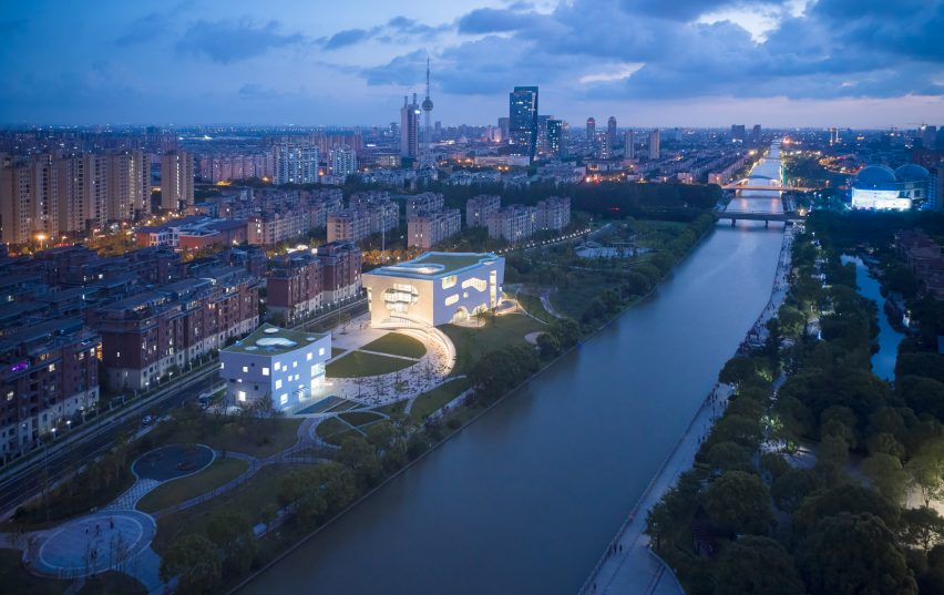 Cofco Cultural and Health Center by Steven Holl exterior view